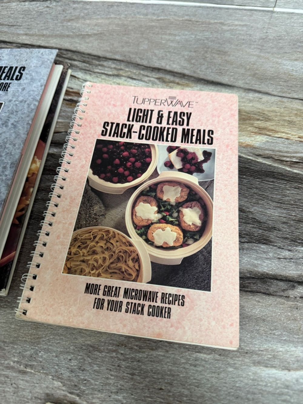 Vintage Tupperware Stack Cooker Cook Books and Spice Labels - Picture 7 of 8